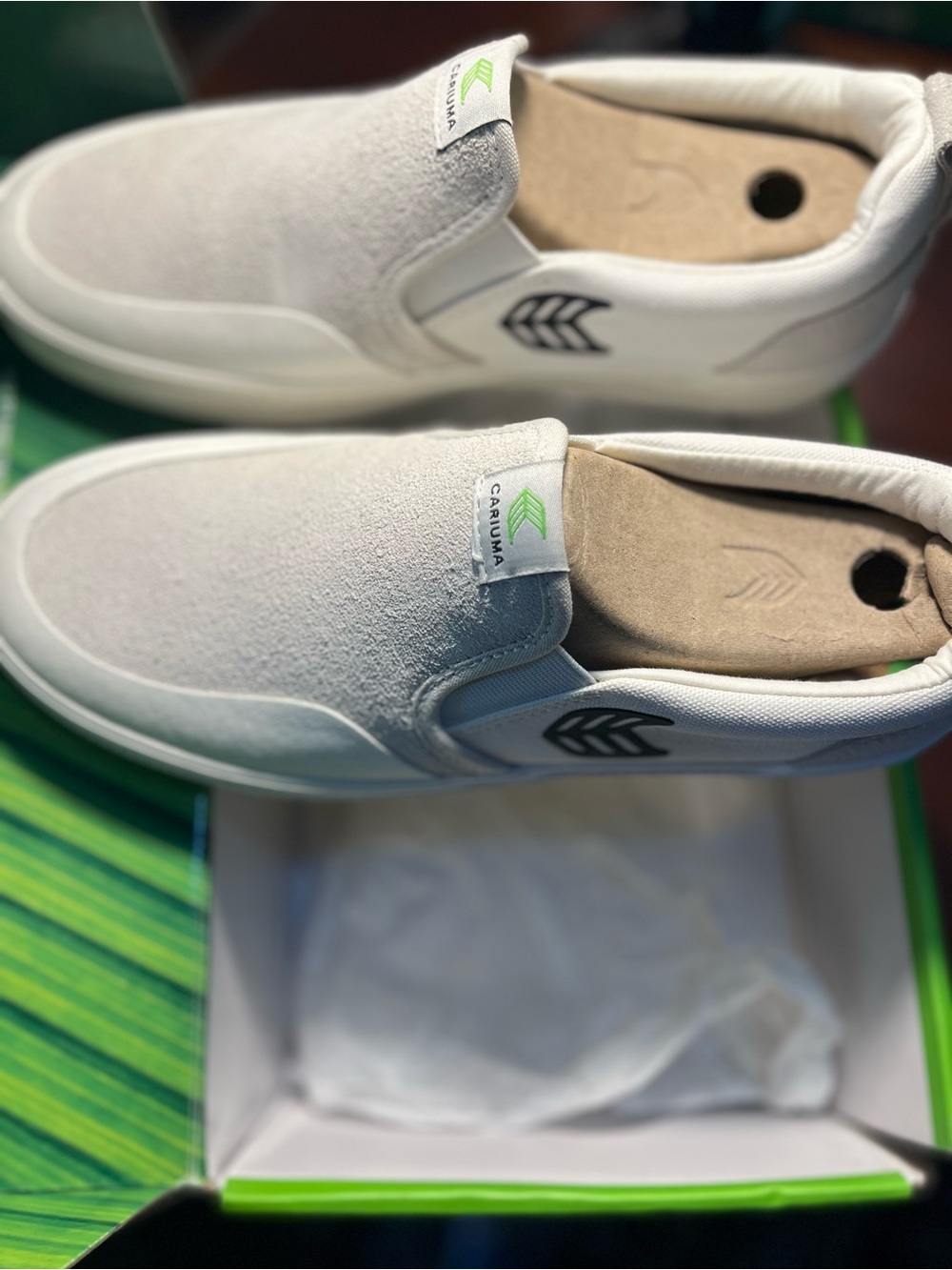 Cariuma pro skate off-white canvas vintage white suede US men 8/ women 9.5